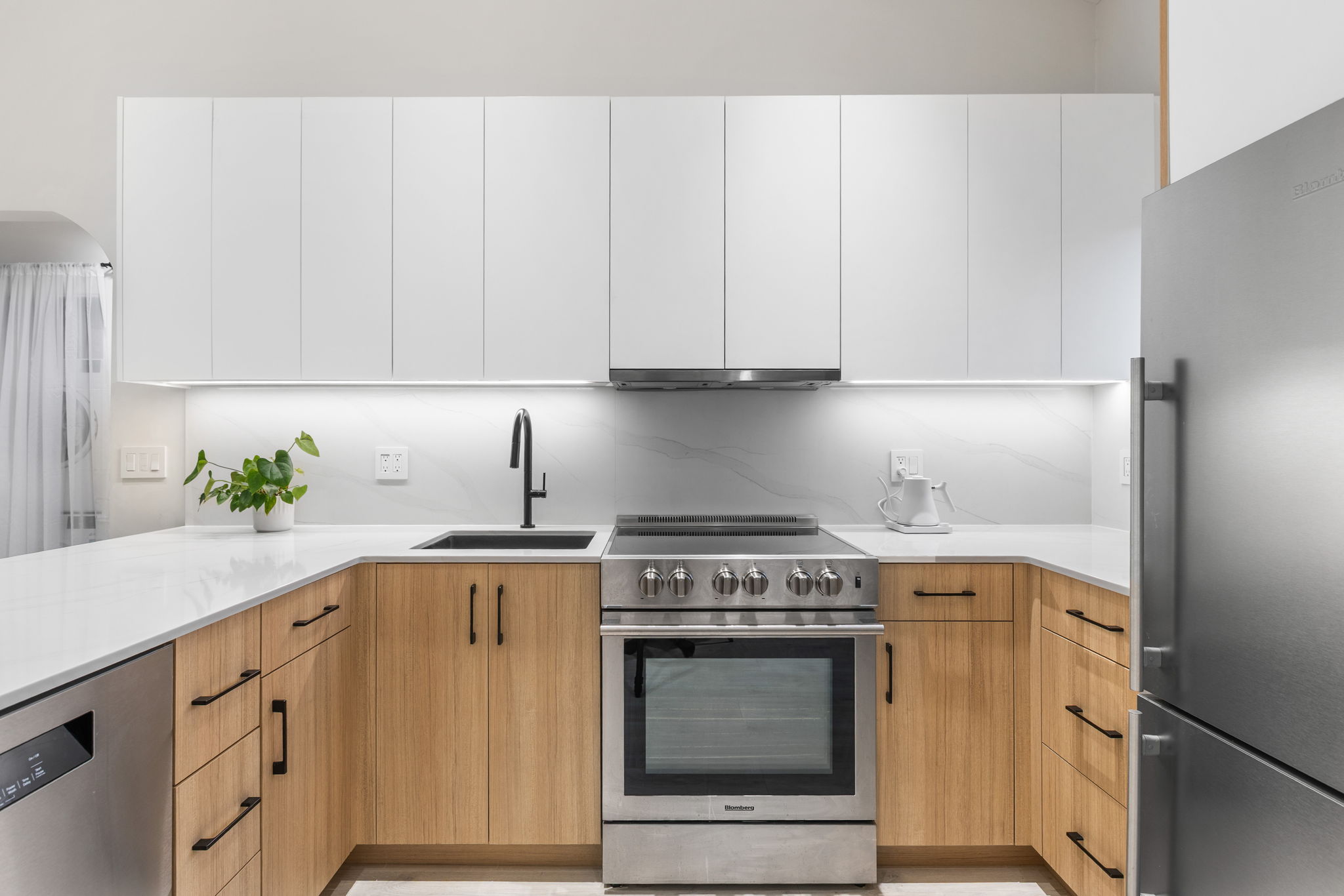 #408 – 1363 Clyde Avenue